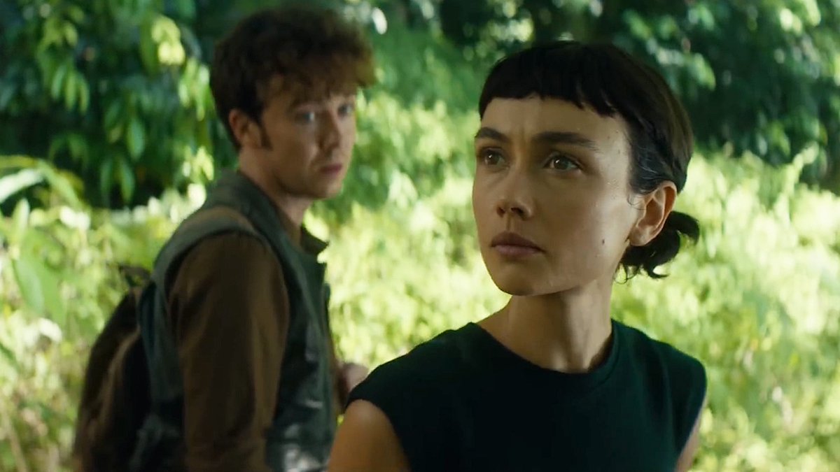 vaguelynerdypod's tweet image. ‘Wendy’ is a 12-year old girl transferred into a synthetic body, leading a team of other synthetics on a rescue mission at the MAGINOT crash site #AlienEarth #SDCC #SDCC2025 #HallH