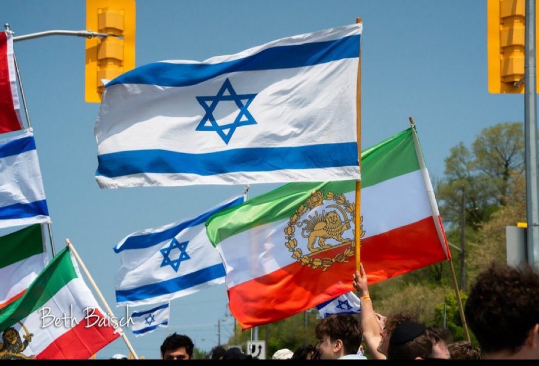 سیبیل کلفت (@siibiilkoloft) on Twitter photo آقای نتانیاهو <a href="/netanyahu/">Benjamin Netanyahu - בנימין נתניהו</a>
ما هم برادری مان در حمایت از اسراییل ثابت کردیم
در حالی که کشورهای مختلف از جمله رییس جمهور احمق فرانسه بر علیه اسراییل نقشه میکشند مردم ایران در مونیخ با به اهتزاز در آوردن پرچم اسراییل در کنار پرچم شیر وخورشید ایران بار دیگر ثابت کردیم که ملت ایران و آقای نتانیاهو <a href="/netanyahu/">Benjamin Netanyahu - בנימין נתניהו</a>
ما هم برادری مان در حمایت از اسراییل ثابت کردیم
در حالی که کشورهای مختلف از جمله رییس جمهور احمق فرانسه بر علیه اسراییل نقشه میکشند مردم ایران در مونیخ با به اهتزاز در آوردن پرچم اسراییل در کنار پرچم شیر وخورشید ایران بار دیگر ثابت کردیم که ملت ایران و