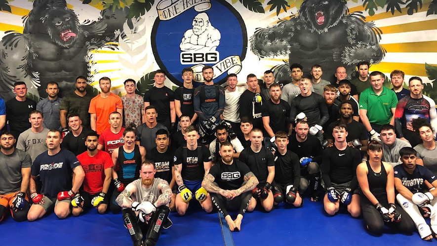 WrightConal's tweet photo. @Fred_cpo 
 
Where's Fred?
Love the blue tee shirt from latest dje media video.
First picture that came up when I searched SBG Rochdale https://t.co/5MTf8cMyzh