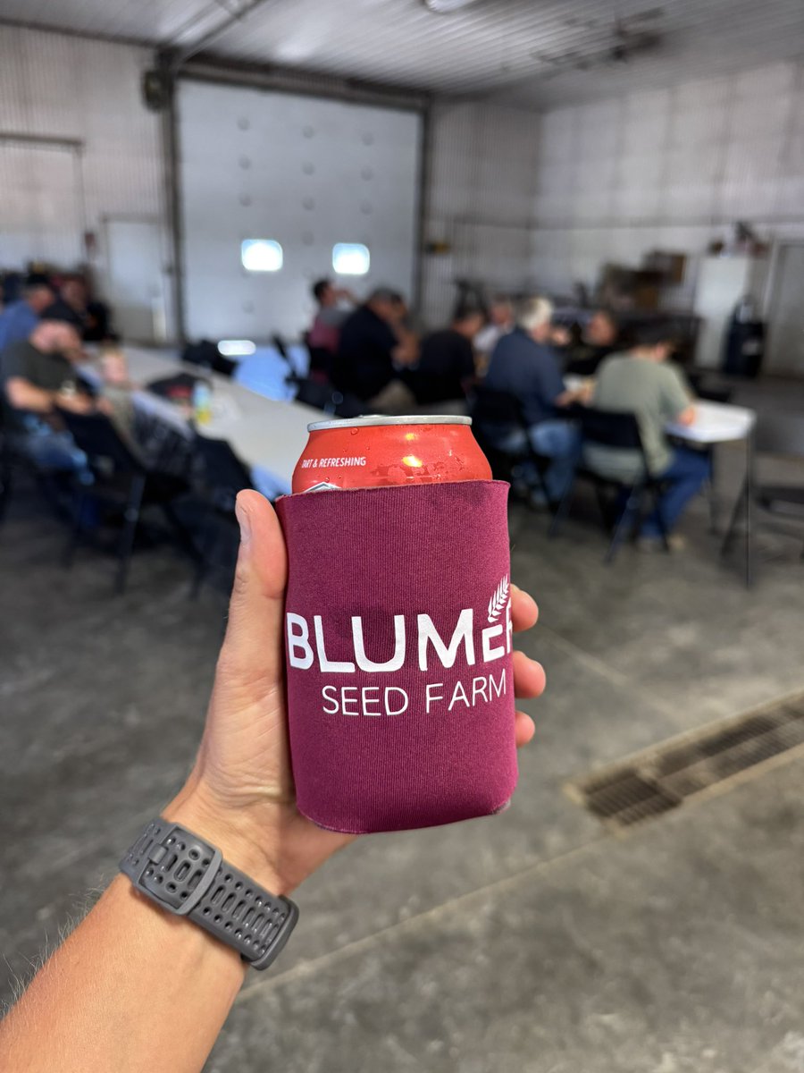 Great turnout on I think the hottest day of the year at <a href="/blumer_seeds/">Blumer Seeds</a> crop tour! Great to talk about all our new varieties launching for #plant26, bug chat w/ <a href="/TylerWist1/">Tyler Wist</a> and a great bbq lunch. Caught us some #sawfly as well 🪱 Great job Blumers 👏