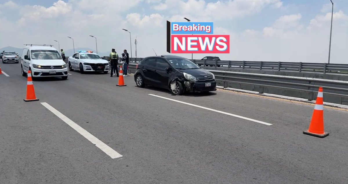 HalconOnce's tweet image. ACCIDENTE DEJA UNA PERSONA SIN VIDA..
En la autopista al aeropuerto #FelipeAngeles se registró un choque múltiple la tarde de hoy a la altura de la salida a Ojo de Agua en el municipio de #Tonanitla.
Entre los involucrados un #motociclista quien salió proyectado cayendo de un…