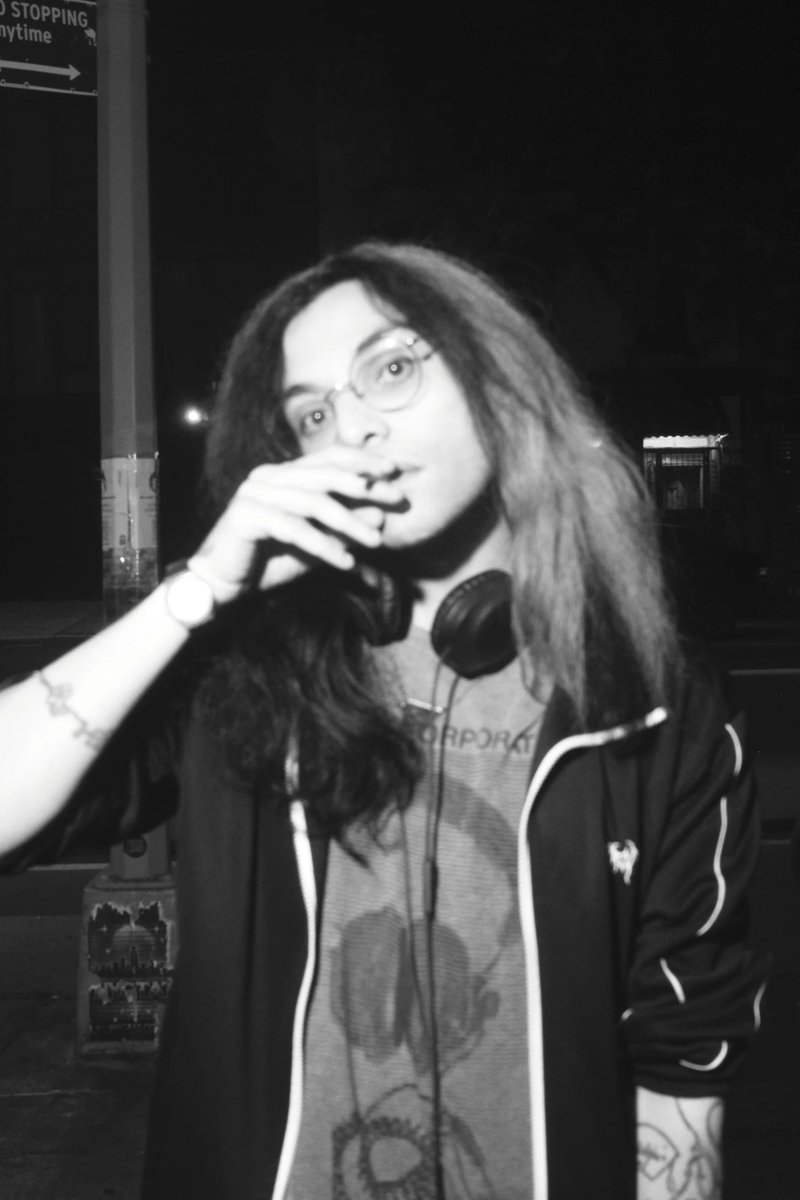 dj set at ye ole society billiards (21st manhattan) tn (07.25) from 8pm til ???

come thru and say sup