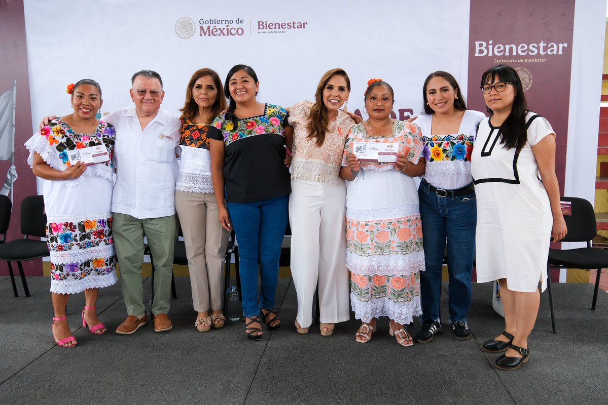 MaraLezama's tweet image. Hoy, desde el corazón de la Zona Maya, en #FelipeCarrilloPuerto, entregamos de forma directa 59 tarjetas 💳 del Fondo de Infraestructura para Pueblos o Comunidades Indígenas y Afromexicanas, impulsado por nuestra presidenta Claudia Sheinbaum, para que las propias comunidades…