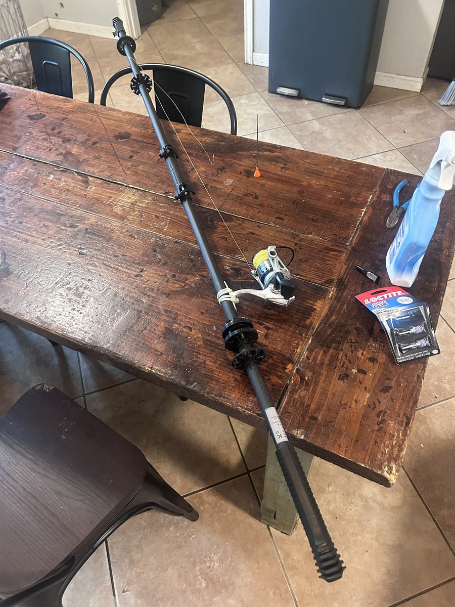 TXzachTX's tweet image. Mini has created the blow dart fishing rig “for perch and squirrels” - checking the rule books now before I let him outside

@BudLightSadness - your’n might be inspired