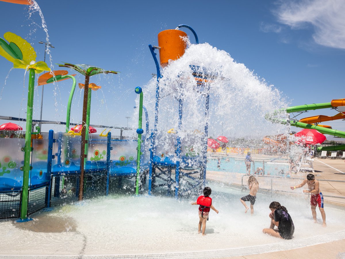 GoodyearAZGov's tweet image. Have an awesome weekend! 🏊 

#CityofGoodyear #GoodyearAz