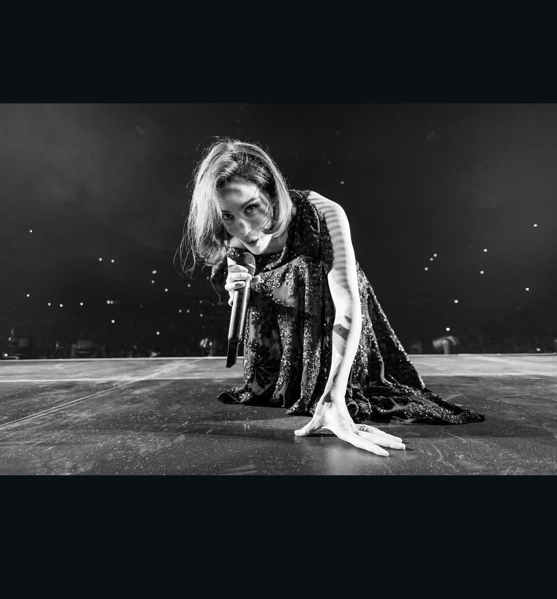 rwylmichela's tweet image. close enough welcome back my tears ricochet live at the eras tour
