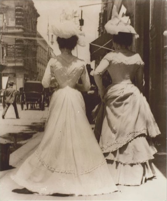 'Untitled'. Photographed by Agustín Víctor Casasola, 1900. The Art Institute of Chicago.