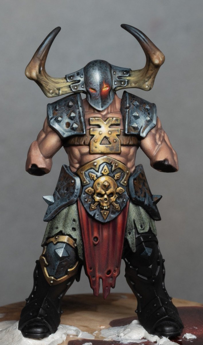 Daemonrich's tweet image. I'm still working on this angry lad. Id intended to finish him this week but things got in the way. Still, I haven't let my attention wander from him yet!
#WarhammerCommunity #PaintingWarhammer #AdWip
#NewAOS #BladesofKhorne