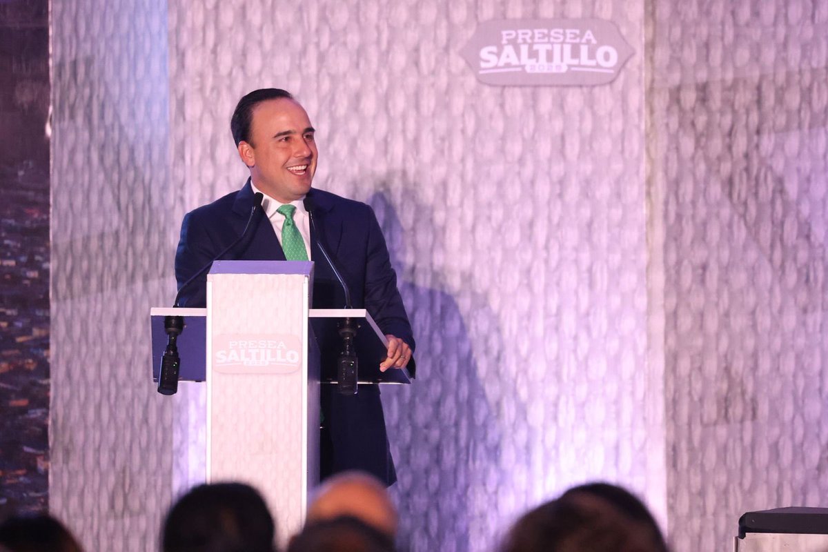 ¡La grandeza de #Saltillo se debe a la grandeza de nuestra gente! Por ello, cada año se entrega la Presea Saltillo, para reconocer a quienes han dejado huella y han contribuido al crecimiento de la capital de Coahuila. (1/3)