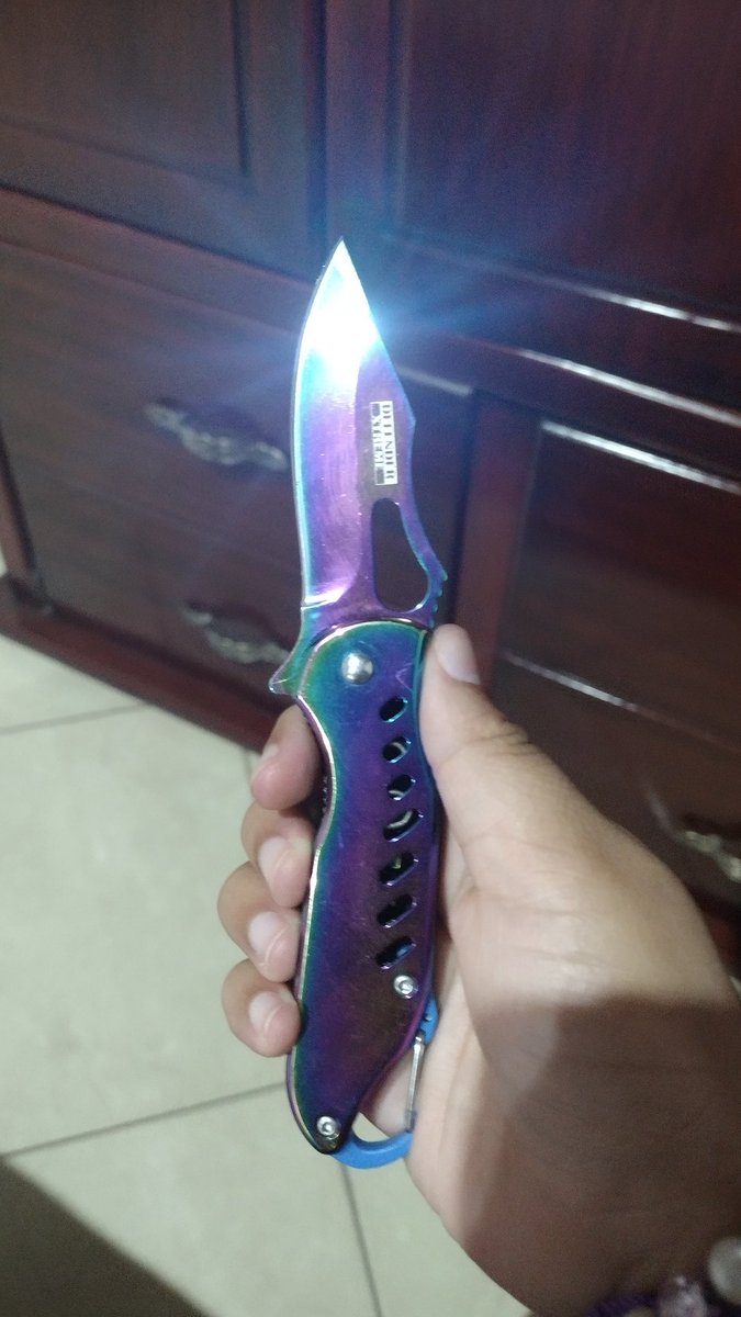Andhhko's tweet image. Sick ass blade I got