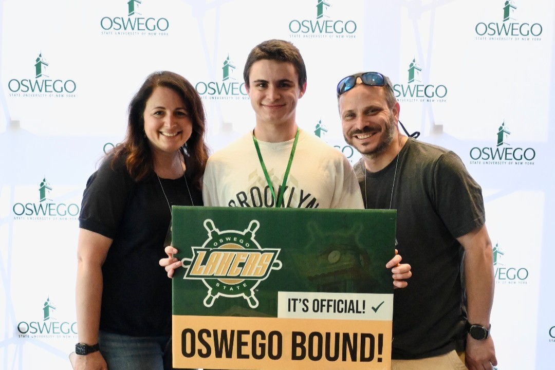 sunyoswego's tweet image. Had a great time welcoming new Lakers at our Oswego and downstate orientations this summer! βοΈ
Big thanks to our Student Orientation and Family Engagement team for making it all happen. ππ
#SUNYOswego #OswegoBound