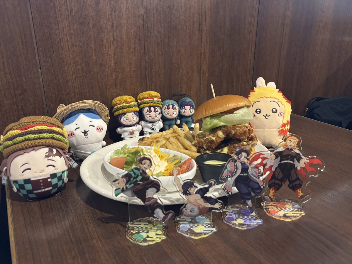 この間ずっと会いたかったpuruyaさんと念願遊んで来ました✨️
めちゃくちゃ楽しかった〜🥹🩵
ずっと話してた笑
1つの画面にいろんなジャンルが多すぎる笑