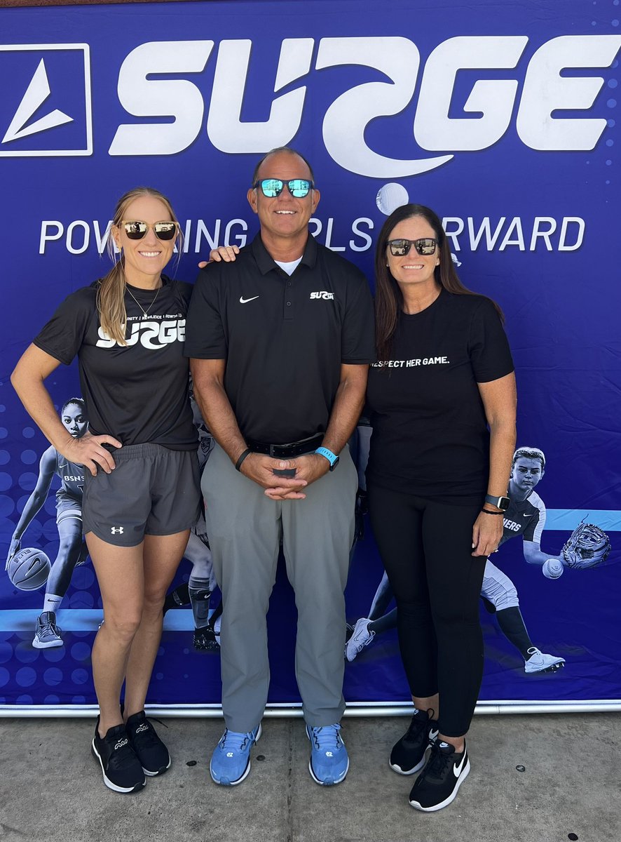 Had a blast sharing SURGE with coaches in San Diego today! Thanks <a href="/ShannonMaly/">Shannon</a> and Emmy for being fantastic teammates today! <a href="/BSNSPORTS_SURGE/">SURGE by BSN SPORTS</a>