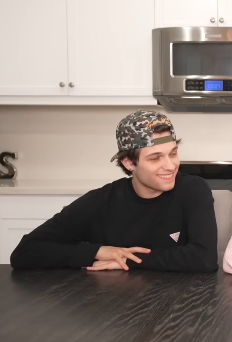 chrisstrniolos's tweet image. THATS MY BABY, HE’S ICONIC, BACKWARDS HAT, FRESH LOVE ON IT