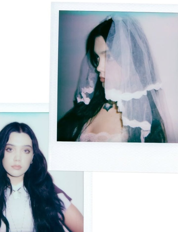alessiportugal's tweet image. polaroids da alessi via @/soapscott 🤍🩰
