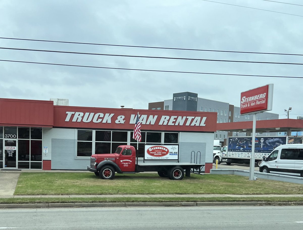 FredButt6's tweet image. You’re post on ERB trucking reminded me of these pictures of a KB-5 at Sternberg IH truck rental location in Louisville in 2023 deliveries @OneTonScoutII