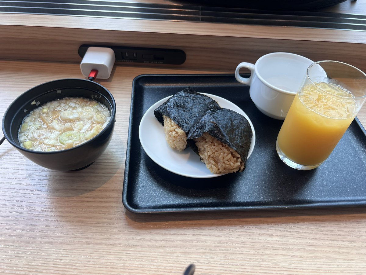 ORA2GENKI's tweet image. おはようございます☀
関東旅行　一食目👀