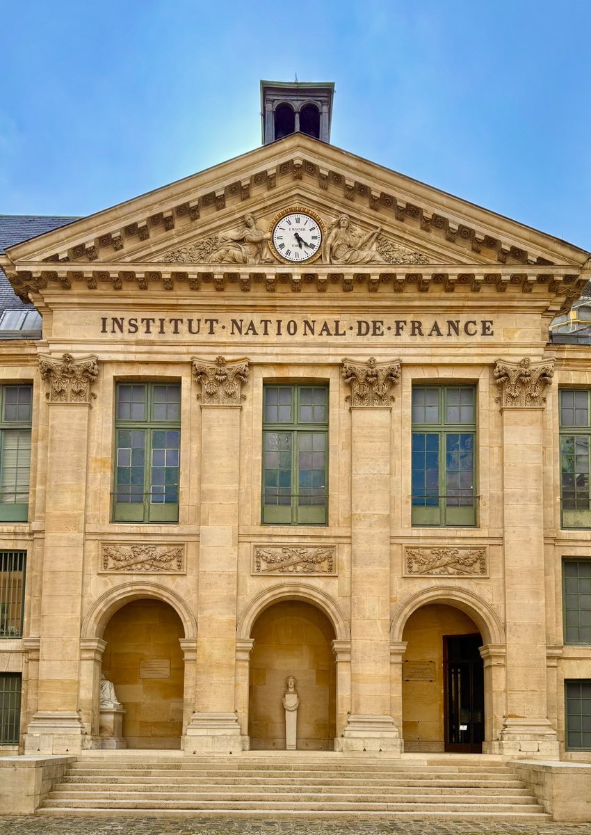 ProfDuff's tweet image. Just as an aside, last year I spent the summer in Paris, and I spoke with dozens of talented young students interested in coming to the United States to study. This year, I have not heard that from a single student. The impact on higher education is incalculable. @moorehn