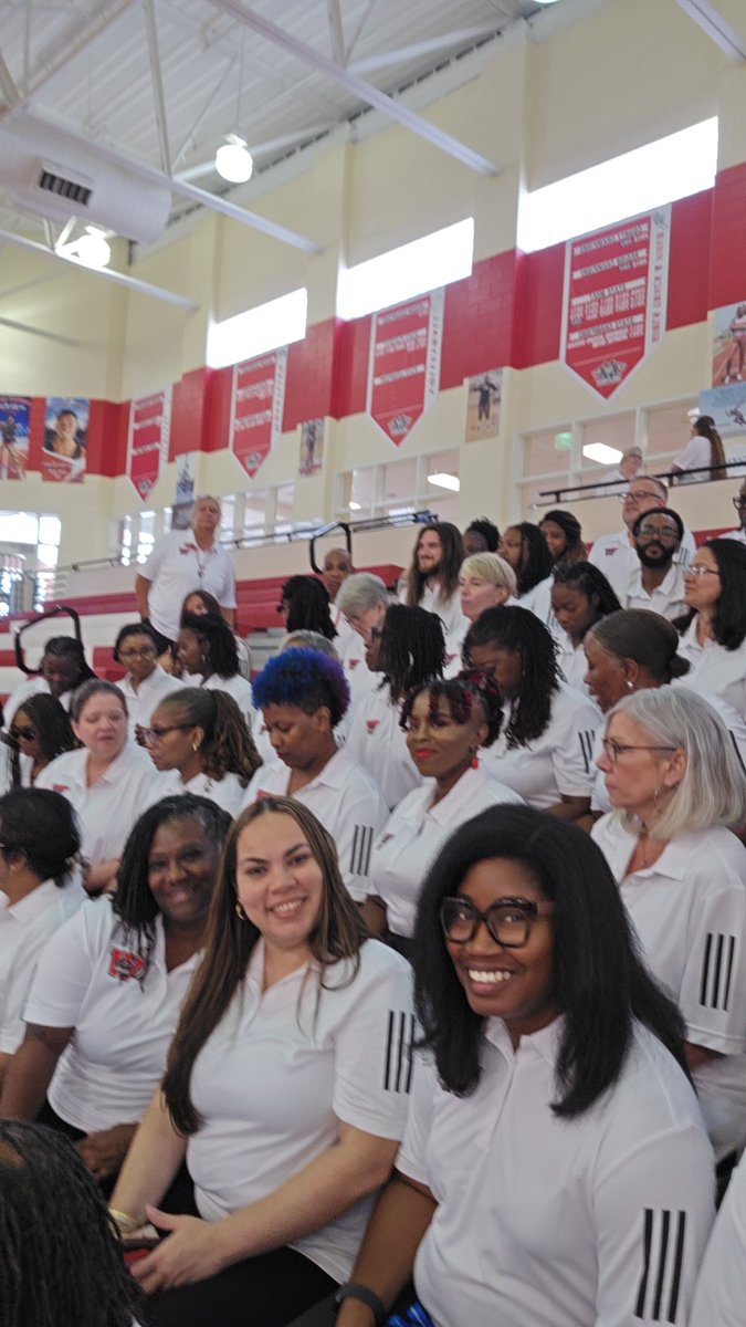 Mrs. DaMeka Whitehead (@mrsdameka) on Twitter photo 📸✨Picture Day to kick off an amazing 2025 - 2026 school year at <a href="/WHS_HCS/">Woodland High School</a> 📚😊 #SchoolSpirit #1Pack1FAMILY #NewYearVibes <a href="/purvisjackson02/">Purvis Jackson</a> 📸✨Picture Day to kick off an amazing 2025 - 2026 school year at <a href="/WHS_HCS/">Woodland High School</a> 📚😊 #SchoolSpirit #1Pack1FAMILY #NewYearVibes <a href="/purvisjackson02/">Purvis Jackson</a>