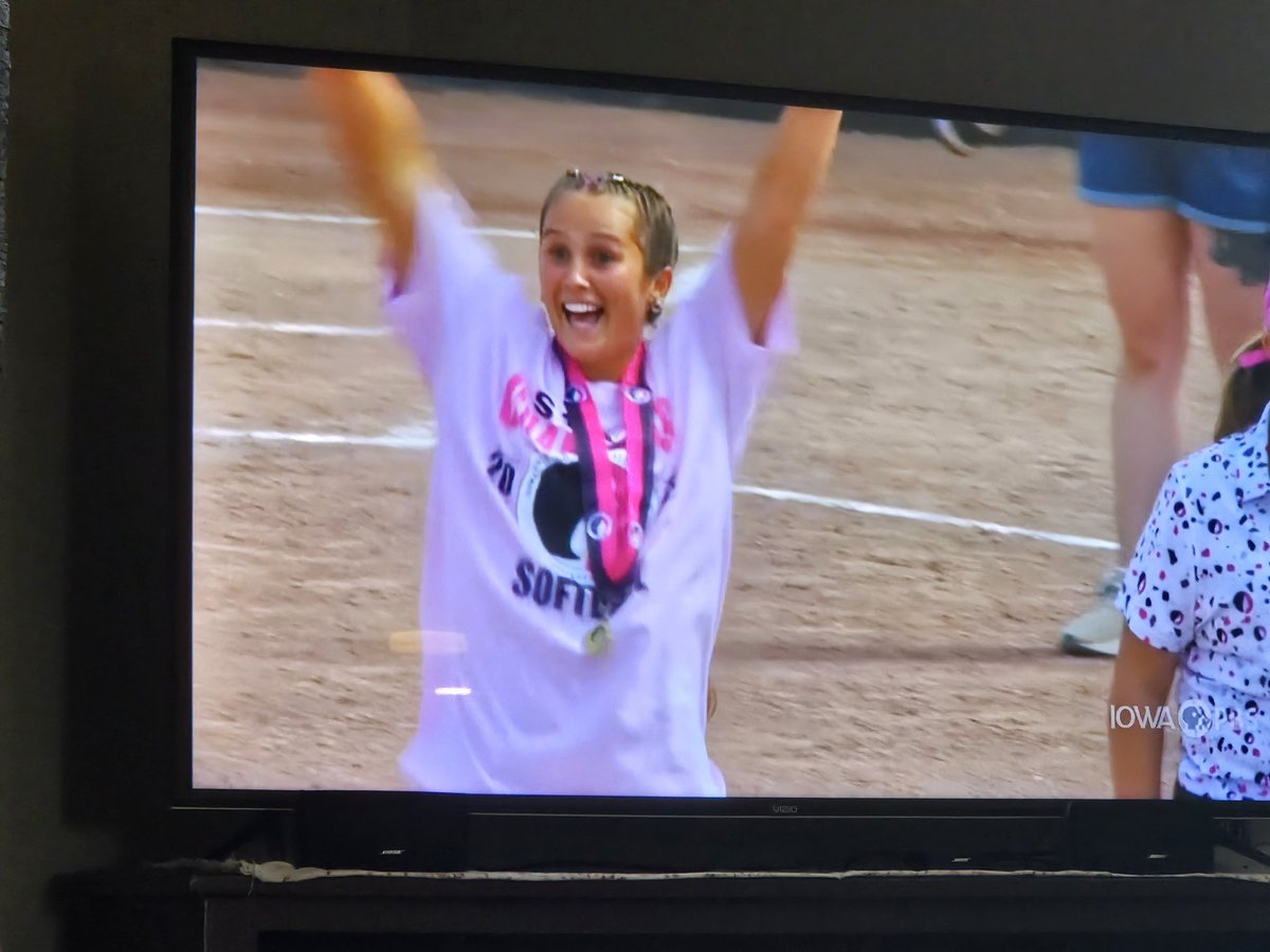 BTFastpitch's tweet image. Yippee! Congrats, @JerseyMetz! π
I loved getting to watch you & your Williamsburg team all week! Enjoy celebrating your 3-PEAT together! π₯°
I'm so proud of how hard you've worked...through highs and lows...to get the chance to lead your team on this big stage! π₯π€π₯³π
