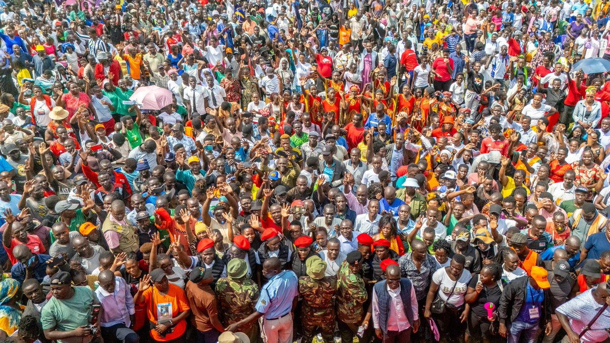 HonWetangula's tweet image. Today in Muhoroni, I called out former Deputy President Gachagua for telling Kenyans abroad to stop sending money home, remarks that are clueless and reckless.
Kenyans send money to families, not the government. Gachagua should return home and stick to his usual politics.
I…