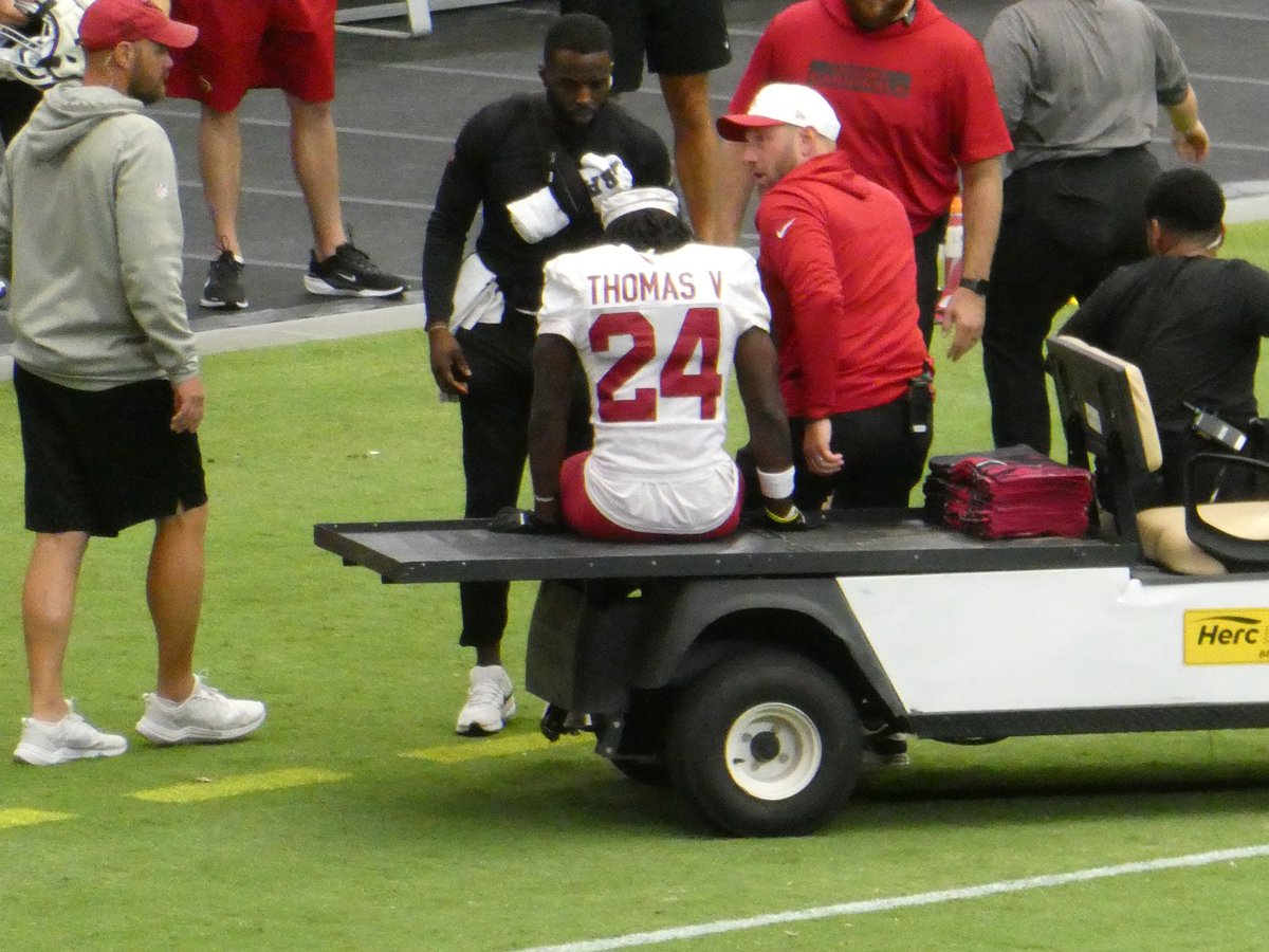 Cardschatter's tweet image. This was the play Starling Thomas V was hurt on. (🎥 @AZCardinals1988)