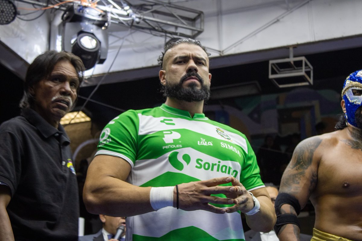 Club Santos (@clubsantos) on Twitter photo ¡Todos los Guerreros de la Laguna y México estamos contigo, <a href="/AndradeElIdolo/">“EL IDOLO” ANDRADE</a>! ⚔️🔥
Vamos por ese Campeonato de parejas. 👊🏽 ¡Todos los Guerreros de la Laguna y México estamos contigo, <a href="/AndradeElIdolo/">“EL IDOLO” ANDRADE</a>! ⚔️🔥
Vamos por ese Campeonato de parejas. 👊🏽