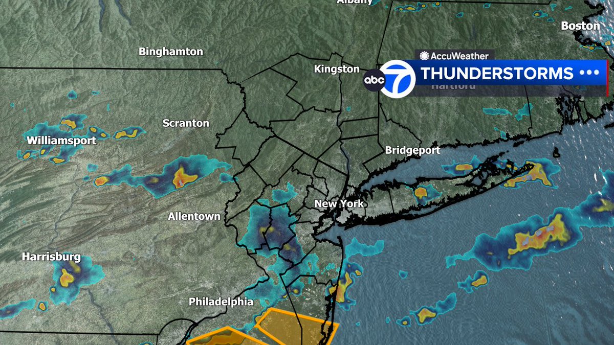 BrittanyBabc7's tweet image. A severe thunderstorm warning has been issued. Go to abc7ny.com/weather/alerts/ for more details.