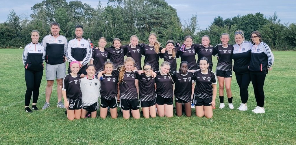 Well done to our U12 girls Black team who put in a superb performance to get the better of Kilanerin earlier, this win means we finish second in the top division in the county, a terrific achievement for the team and coaches. Well done all, very proud of you.
#wexford #lgfa #gaa