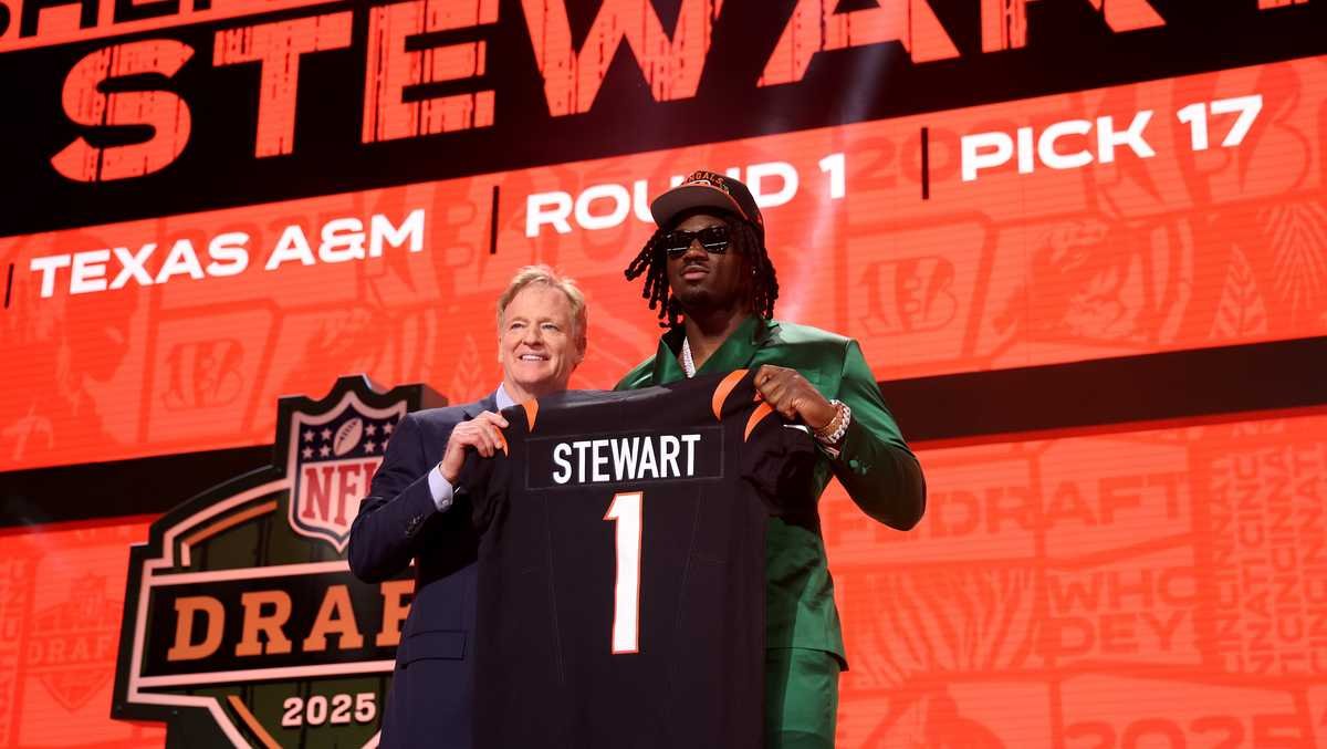 jaron_may's tweet image. BREAKING: The Bengals and Shemar Stewart have agreed to a deal, according to @Schultz_Report.
It's reportedly a 4-year deal worth $18.9M with a $10.4M signing bonus.
Stewart's first practice is this Sunday. Buckle up.
@WLWT