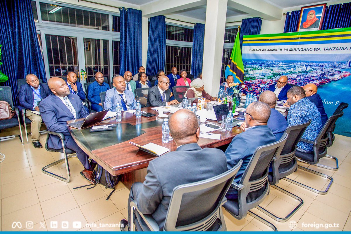 WAZIRI KOMBO APONGEZA UJUMBE WA TANZANIA KATIKA MKUTANO WA JPC RWANDA, AHIMIZA KUCHANGAMKIA FURSA ZA USHIRIKIANO

Waziri wa Mambo ya Nje na Ushirikiano wa Afrika Mashariki, Mhe. Balozi Mahmoud Thabit Kombo (Mb.), amewapongeza wajumbe wa Tanzania waliowasili jijini Kigali, Rwanda