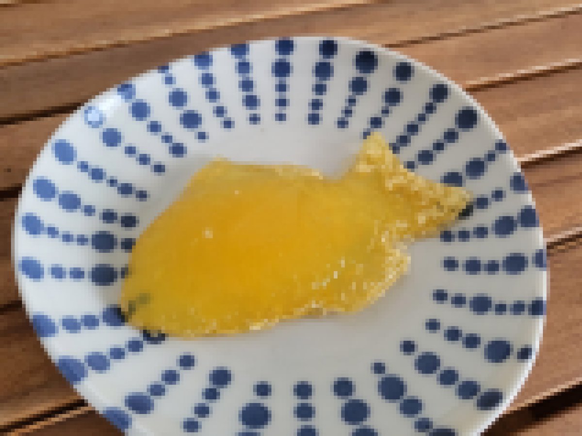 almireanu's tweet image. ひさしぶりのタイヤキチャレンジ。
これで魚型のゼリーも作れるんじゃね？とやってみたら、まぁ、できたんですけど。アホなので「少しダマが残って美しくないな…牛乳入れて濁らせてごまかすか…」とちょっと（冷えてる）牛乳を入れたらそこから固まってオリができて失敗です。（なのでモザイク）