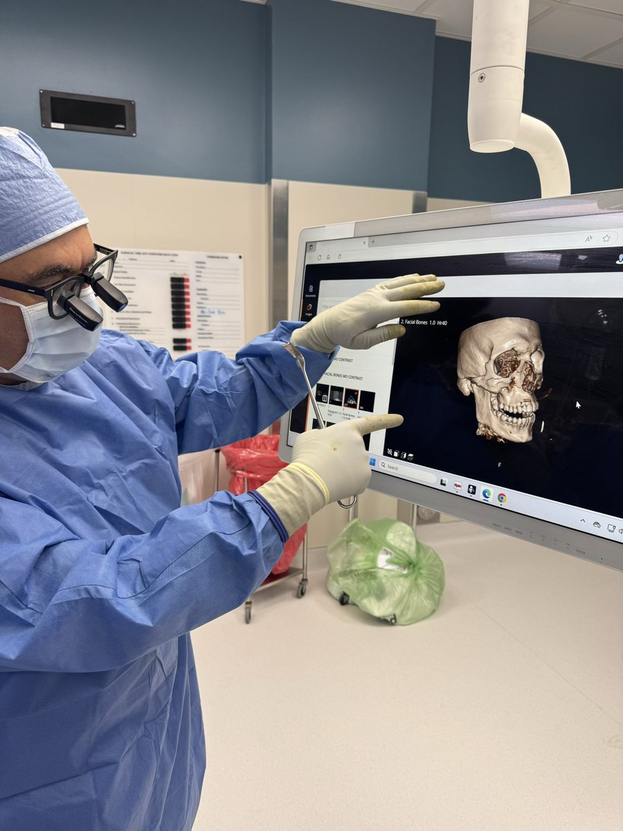 Justin Sacks MD MBA FACS (@jmsacks) on Twitter photo Great month of complicated @washuheadtotoeplasticsurgery @washuplasticsurgery @washusurg <a href="/washumedicine/">WashU Medicine</a> @bjc_healthcare head to toe reconstructive surgery on the Vilray Blair service at WashU Plastic Surgery. Featured here is Dr Erin Silverman and future microsurgery fellow at Great month of complicated @washuheadtotoeplasticsurgery @washuplasticsurgery @washusurg <a href="/washumedicine/">WashU Medicine</a> @bjc_healthcare head to toe reconstructive surgery on the Vilray Blair service at WashU Plastic Surgery. Featured here is Dr Erin Silverman and future microsurgery fellow at