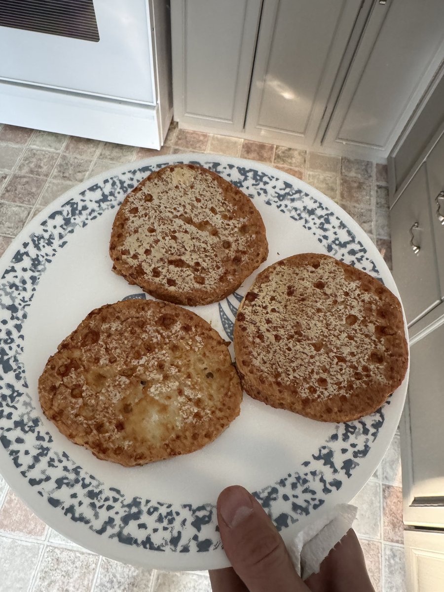 Carputing's tweet image. I cooked chicken burgers