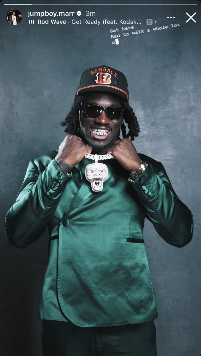 YoshiSZNs's tweet image. Time to ball out #97