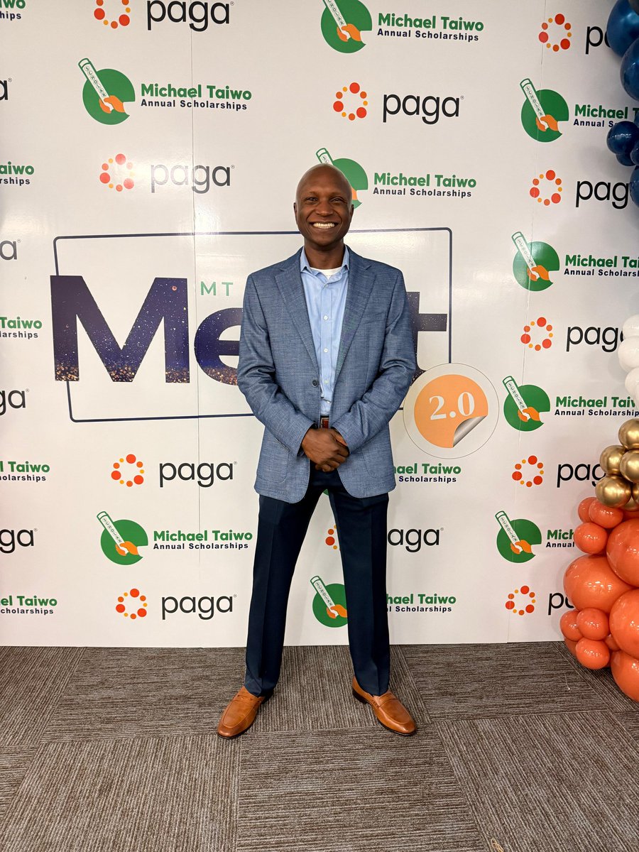 Layi_Pablo's tweet image. I've never met @AskMichaelTaiwo ❣️ but he gave me a life-changing opportunity since 2022. May God continue to strengthen you, Sir. You taught me that behind every struggle, I should endeavour to put up a bright smile.
#MTMeet2_0 #MichaelTaiwoScholarships #MTScholarships