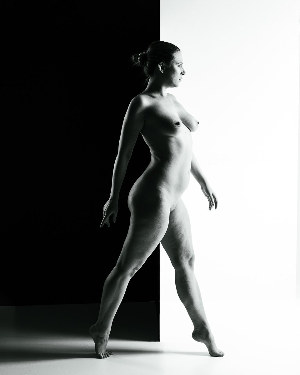 TrevTog's tweet photo. A few from another wonderful shoot with Astrid Kallen. https://t.co/WFbY1yDgn5