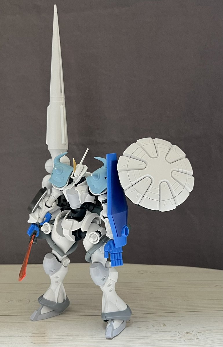 RiddheMarcenas0's tweet image. ランバ・ラル専用ギャン【アルテイシア親衛隊仕様】
深夜のテンションに任せて一度組んでみました。
大まかな形はこれで行くとして、ここからが長いぞ_:(´ཀ`」 ∠):
#ガンプラ #ギャン