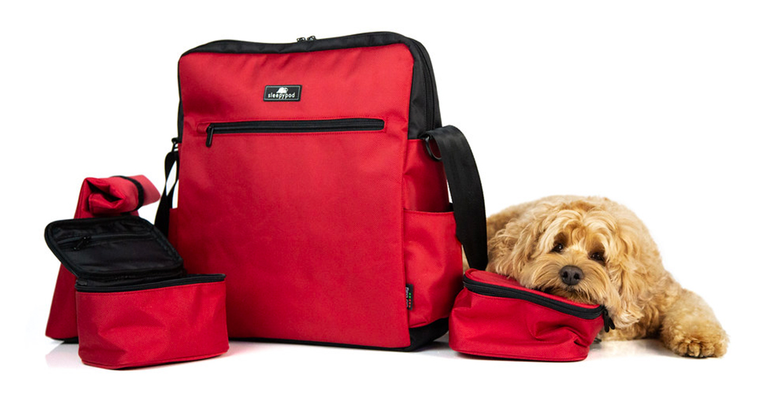 sleepypod's tweet photo. Summer travel. Sorted. 

📷 Sleepypod’s Go Bag comes with two handy packing cubes, an insulated pouch, and loads of sorting features to make pet travel easier. Super cute Rossi dog not included. 😉  
https://t.co/GsblStHRu2 

#sleepypodinnovation #summer #pettravel #pets https://t.co/0NpZPKZFpi