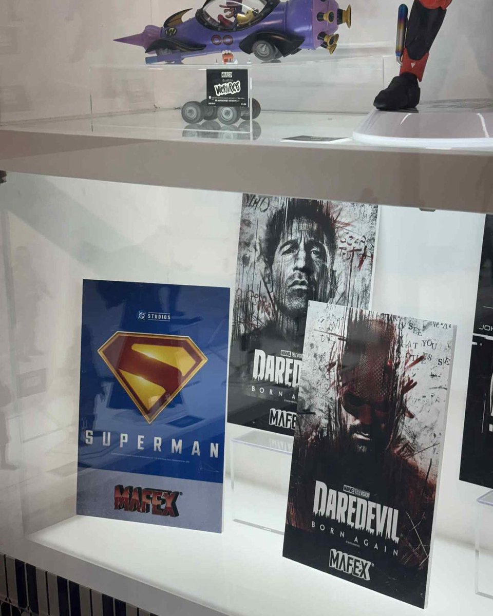 FigureReport's tweet image. MAFEX name reveals of Superman, MCU Daredevil and Punisher