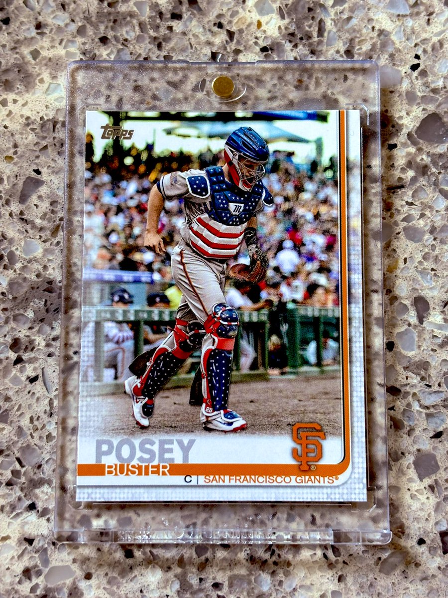 Mike__McKenna's tweet image. My LCS had a guy trade in a bunch of Buster Posey cards recently and I was able to snag these today!
Been after the Stars and Stripes 🇺🇸 Catchers Gear SP for awhile. (Elite Edition Back to the Future Auto is /99 and the Lauren Taylor Foil is /199)