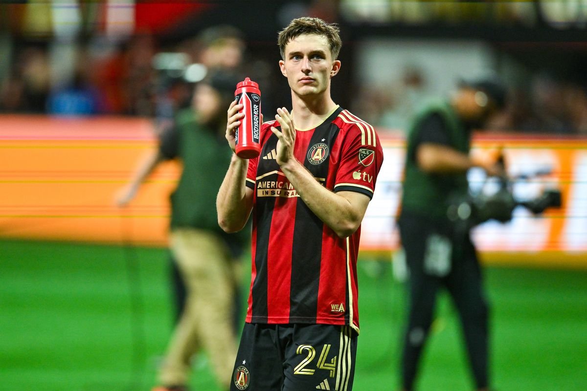🇺🇸 Sources: The Colorado Rapids have acquired USYNT center back Noah Cobb from Atlanta United.

Deal is a loan thru the season with a purchase option.

Cobb, who just turned 20, had made 40 first team apps for Atlanta.