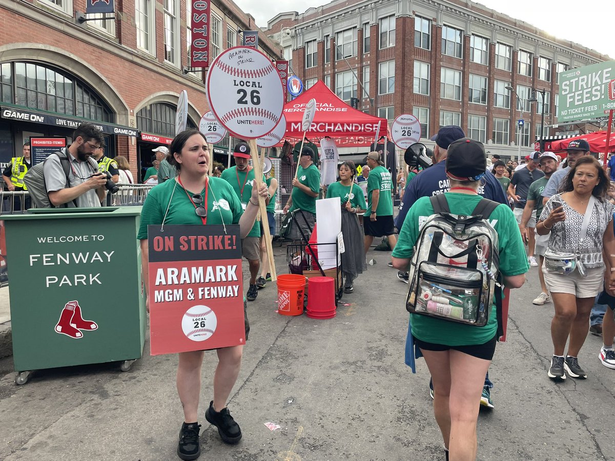 BenVolin's tweet image. Aramark vendors on strike tonight at Red Sox-Dodgers