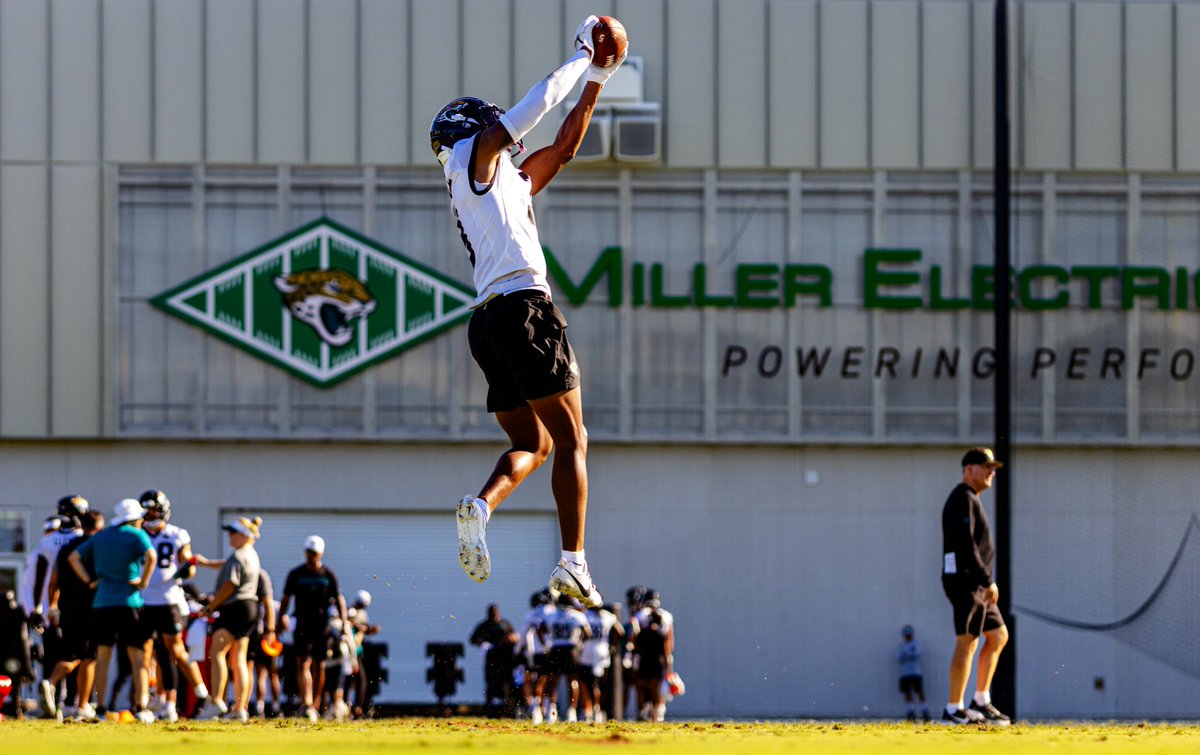 MarcelASJax's tweet image. Back on the Grass. 

@ActionSportsJax | #Jaguars