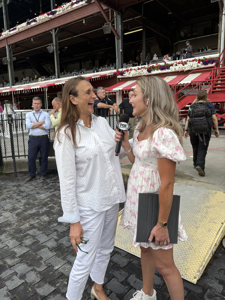clementstable's tweet image. A special win for a special owner! DIVIDEND RECAP gets the victory off a big layoff, owned by mother, Valerie, and co-bred by my father, Christophe. Great ride by @JRosarioJockey on the house horse!