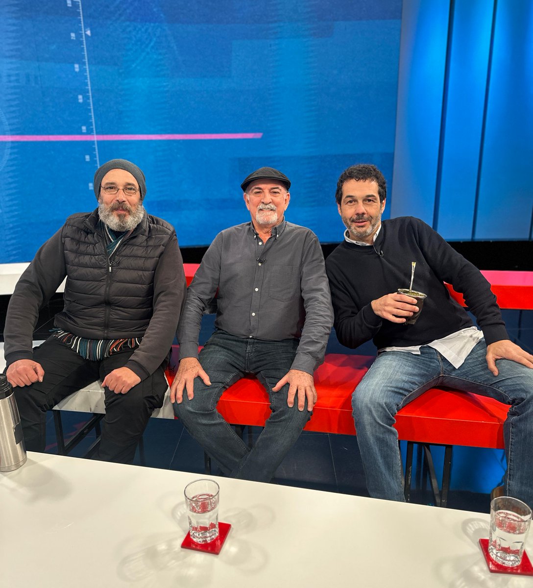 ladobtvciudad's tweet image. 🔴Hoy en #LadoB | Nos damos el lujo de terminar la semana con tres de los cuatro integrantes de la obra “Masones eran los de antes”
Recibimos a:
➡️ Freddy González, Mario Carrero y Diego Bello
Miranos:
🔴 youtube.com/@TVCiudad6.1
🌐 tvciudad.uy