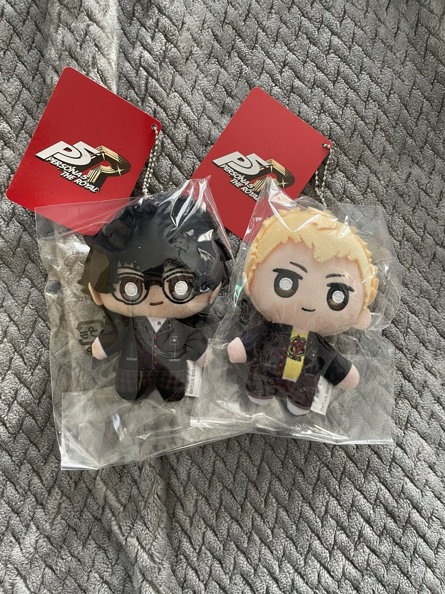 DefinedVines's tweet image. the way they packaged them face down, as if deceased, is killing me