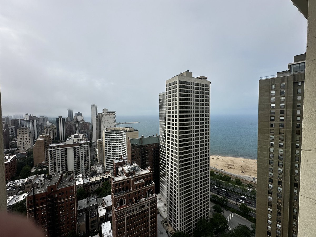 JackedBasedMgr's tweet image. Some city views 

Chicago for the weekend