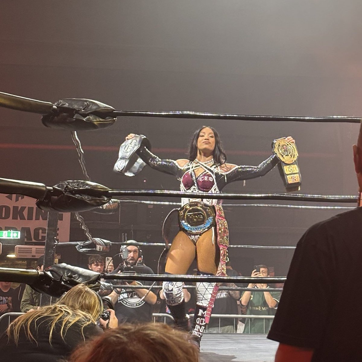 MONE_MAKERS's tweet image. THEE CHAMP 🔥