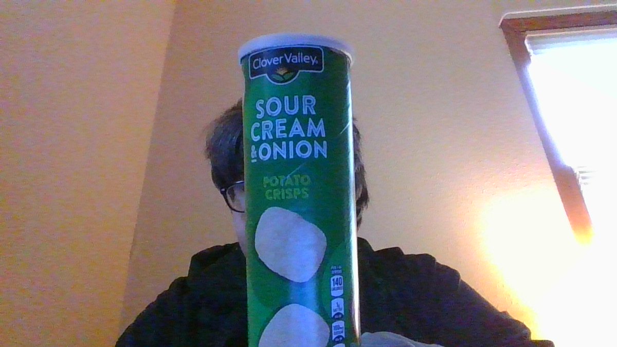 SpookyHorrorFan's tweet image. 馃槉馃巸馃枻 For supper, right now I'm having a Bologna sandwich, my serving size of Sour Cream & Onion flavored Pringles and a bottle of Diet Pepsi.